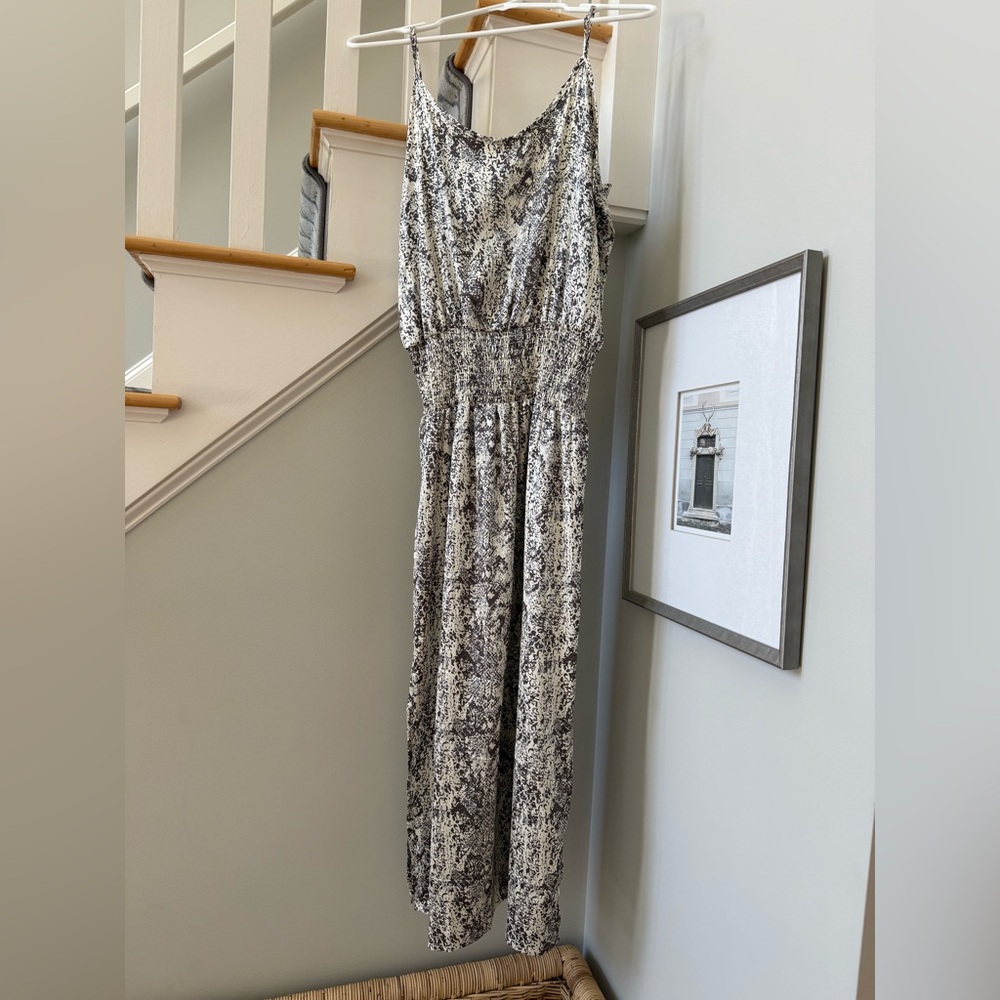 NWOT - Vintage Havana Silky Midi Dress, Size Medium